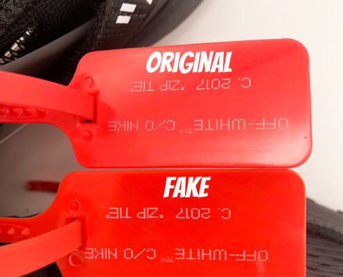 Legit Check Guide: Off-White x Nike Air Presto "Black" (AA3830 002) Fake vs. Authentic 13