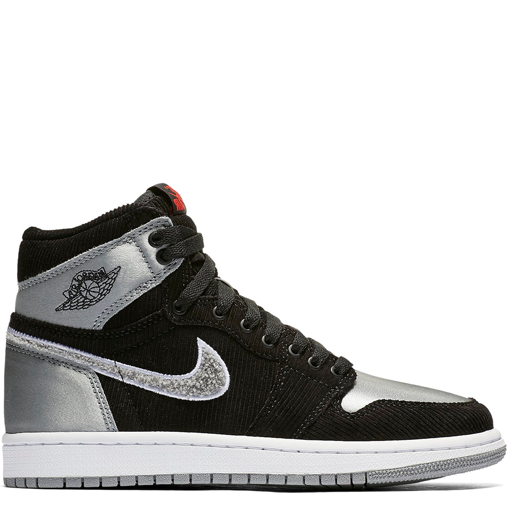 Air Jordan 1 Satin Royal Releasing at Walters and Active Athlete Air Jordan joda III White Fire Red Retro High Aleali May GS Satin Shadow Fenua environnementShops