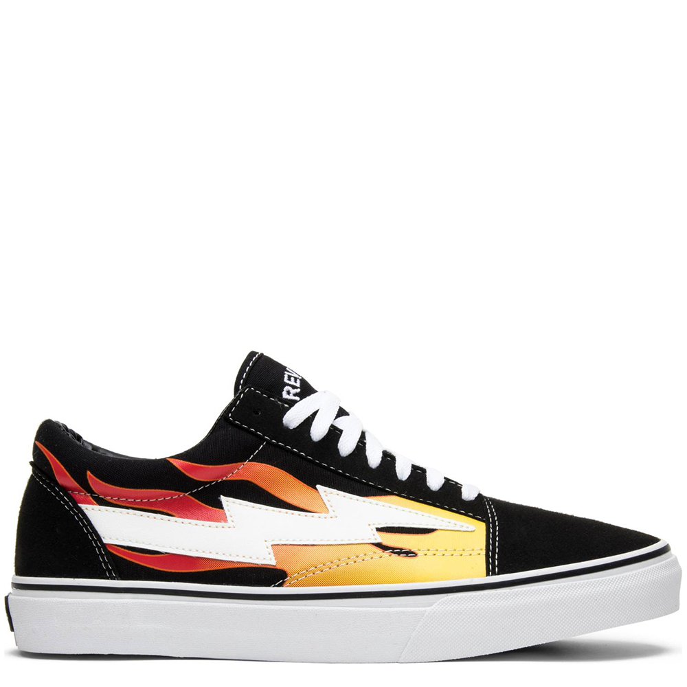 Revenge x Storm Black Flame Pluggi