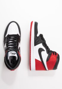 Air Jordan 1 Retro High OG ‘Satin Black Toe’ (W)