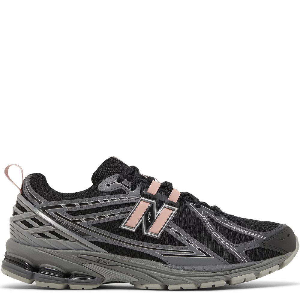 Black and pink new balance on sale