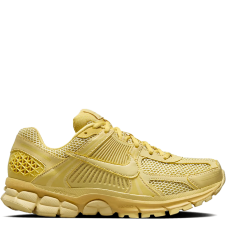 Nike Air Zoom Vomero 5 'Saturn Gold' (W) (FQ7079 700)